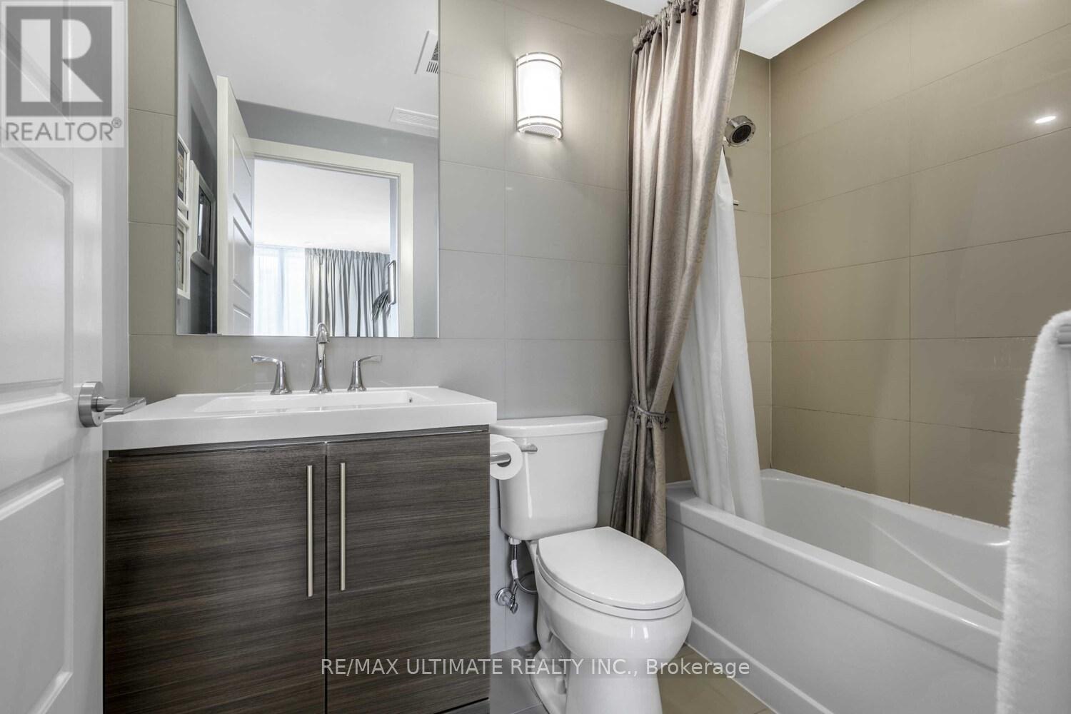 404 - 28 Linden Street, Toronto, Ontario  M4Y 0A4 - Photo 19 - C12451044