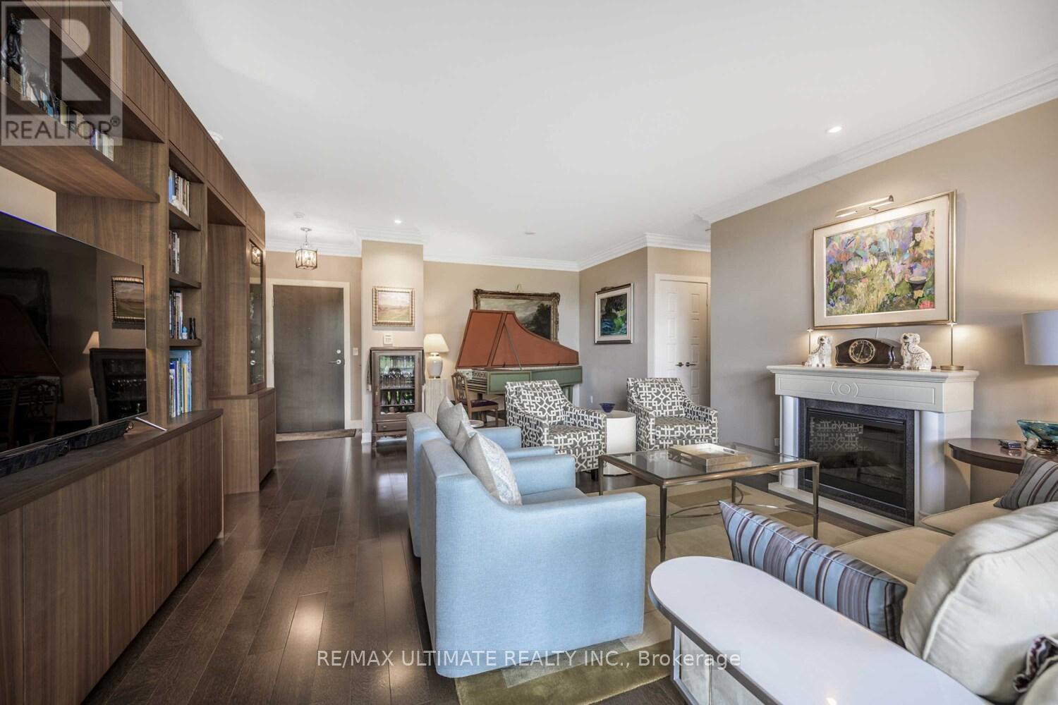 404 - 28 Linden Street, Toronto, Ontario  M4Y 0A4 - Photo 8 - C12451044