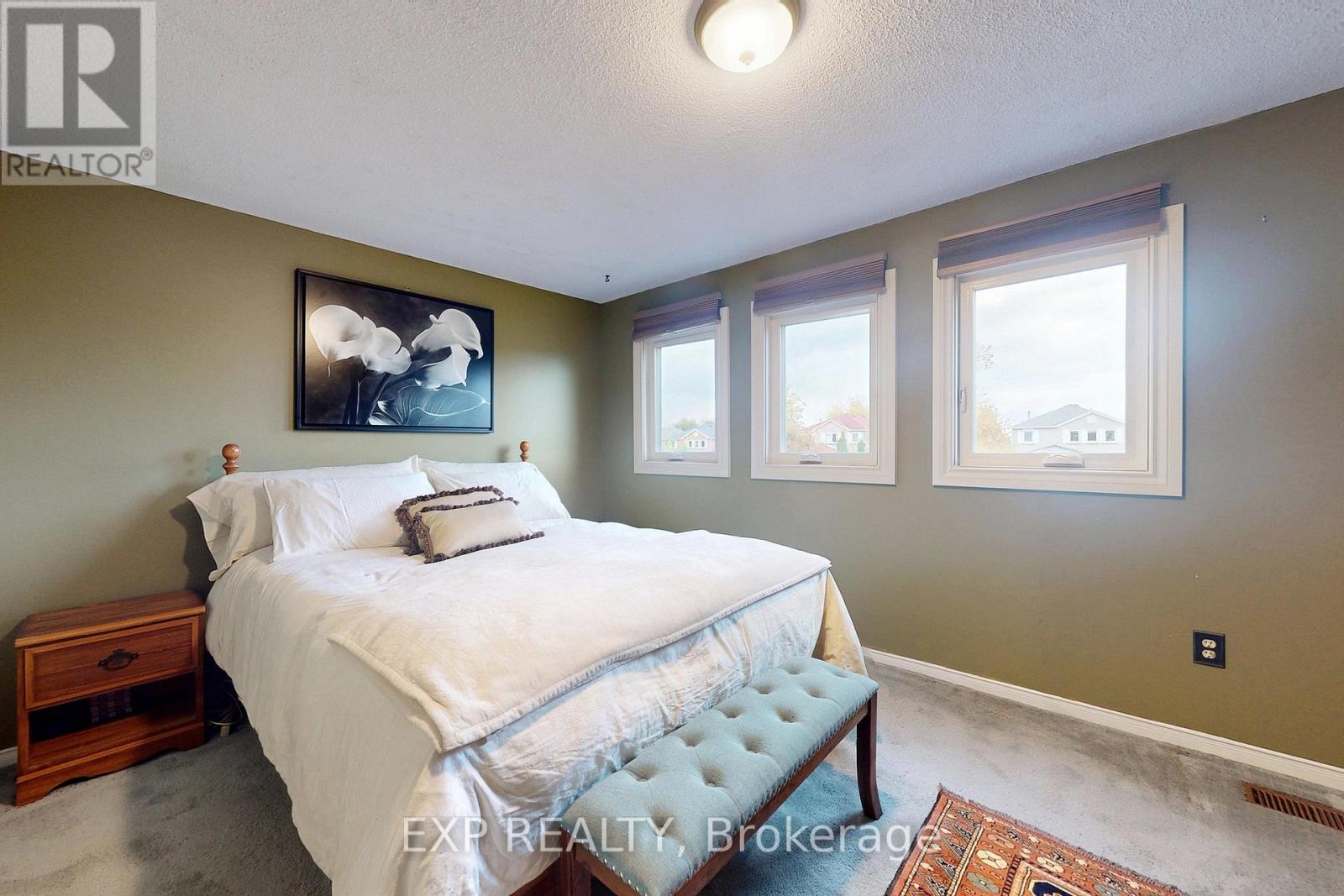 905 Rambleberry Avenue, Pickering, Ontario  L1V 5Y1 - Photo 12 - E12451028