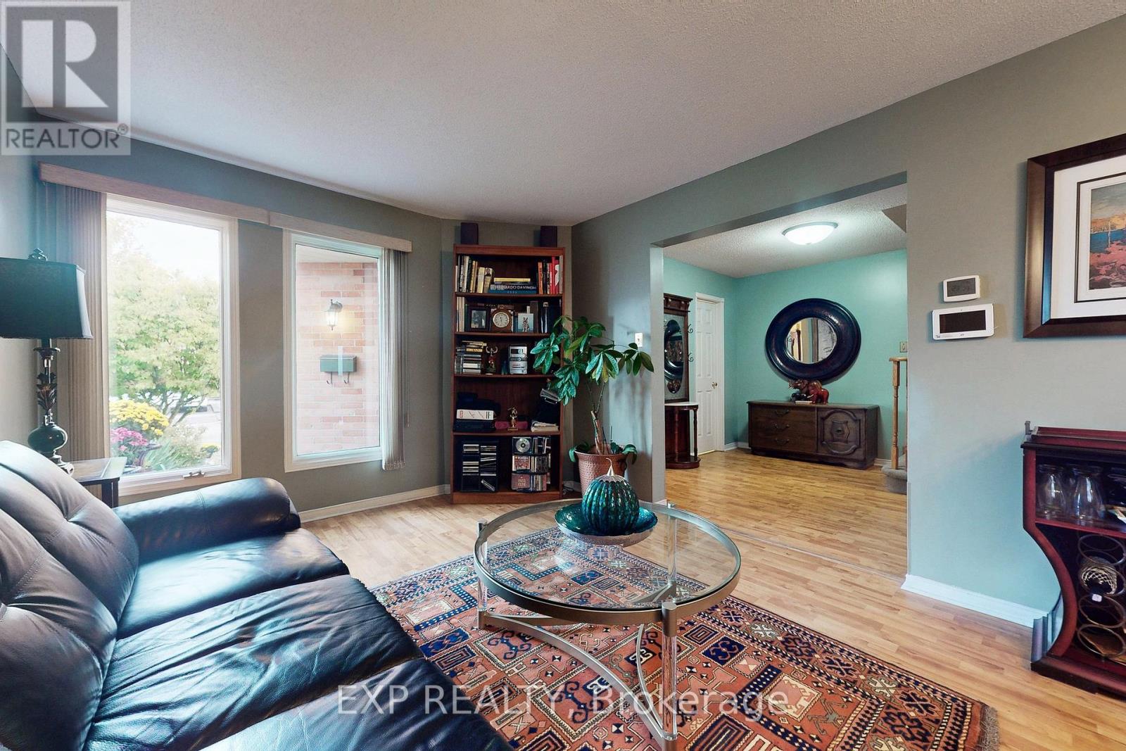 905 Rambleberry Avenue, Pickering, Ontario  L1V 5Y1 - Photo 5 - E12451028