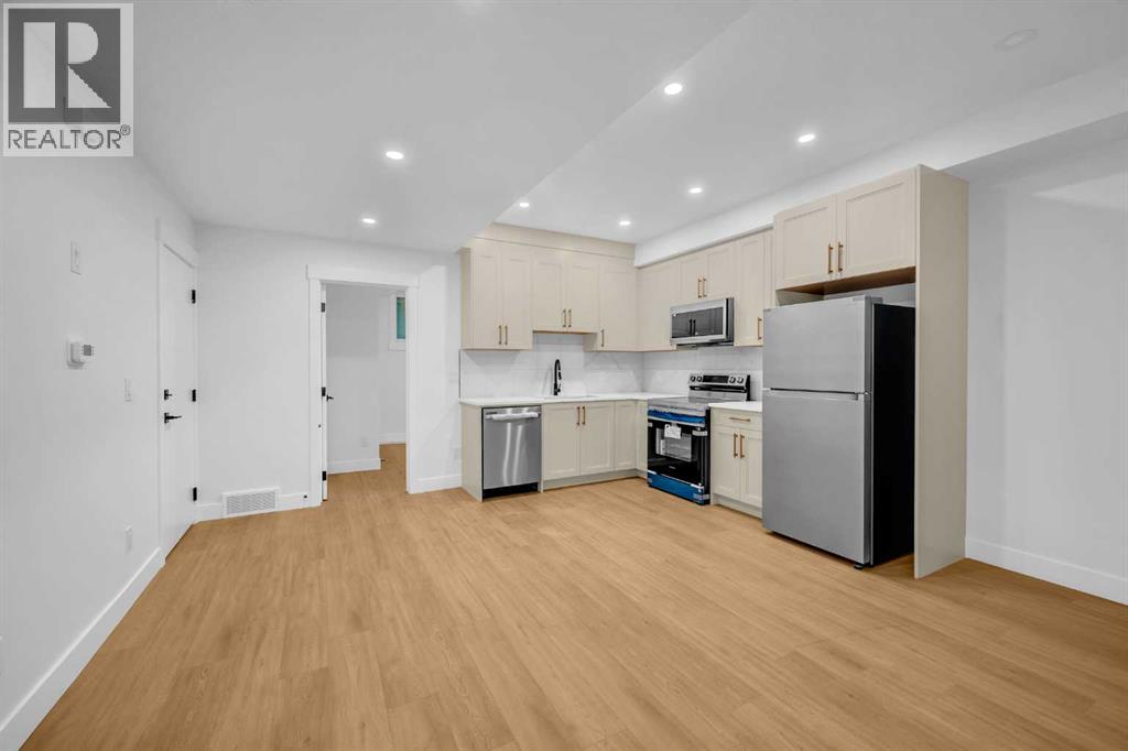 2435 52 Avenue Sw, Calgary, Alberta  T3E 1K5 - Photo 33 - A2261176