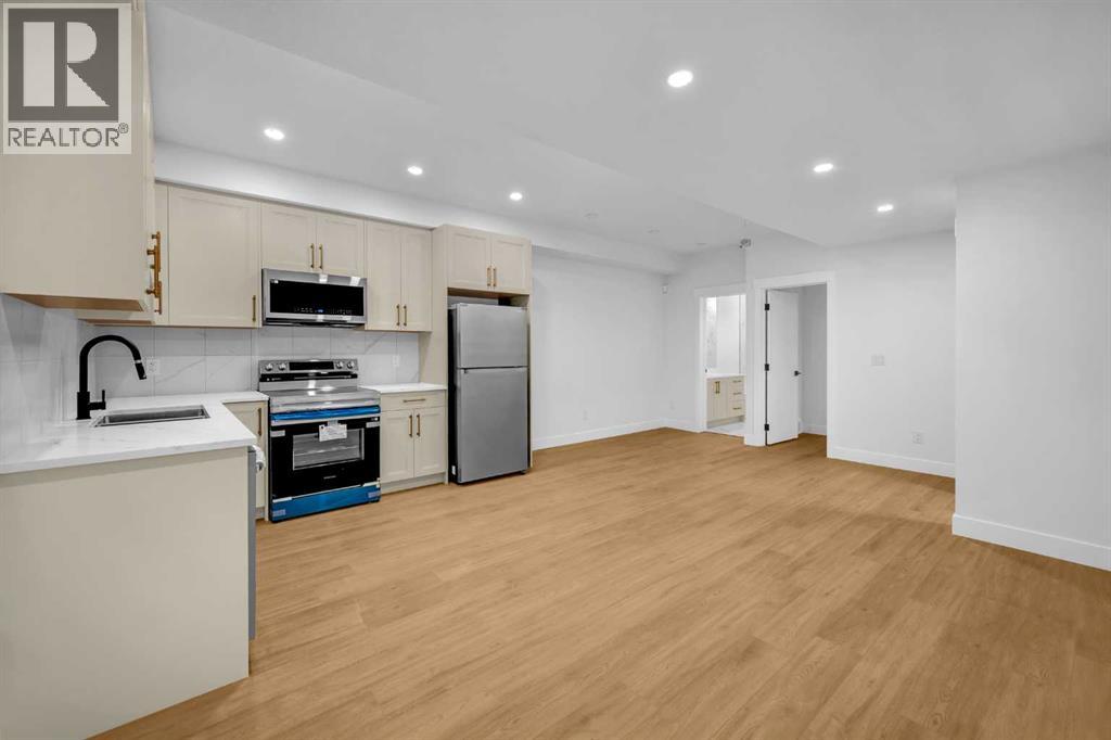 2435 52 Avenue Sw, Calgary, Alberta  T3E 1K5 - Photo 32 - A2261176