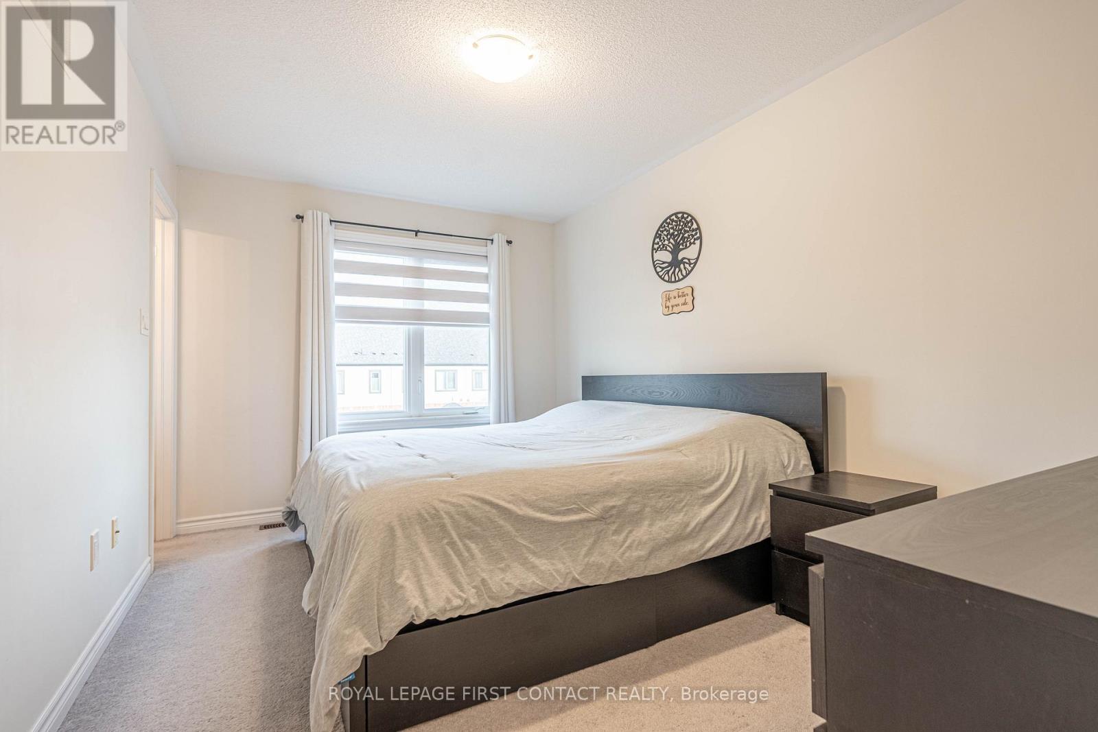 26 Deneb Street, Barrie, Ontario  L4M 0K6 - Photo 13 - S12451040