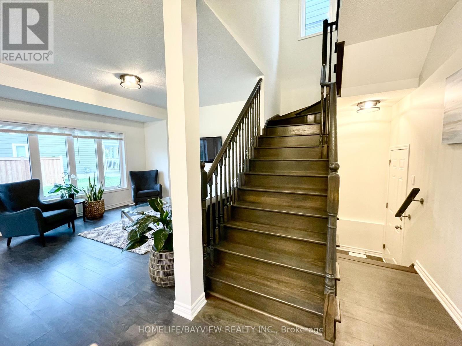 128 Village Gate Drive, Wasaga Beach, Ontario  L9Z 0J7 - Photo 15 - S12451041