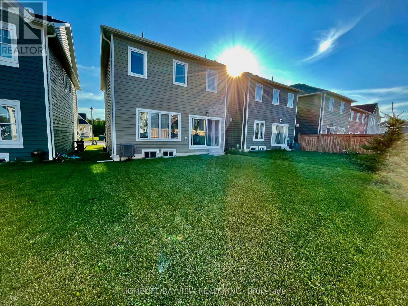 128 Village Gate Drive, Wasaga Beach, Ontario  L9Z 0J7 - Photo 29 - S12451041