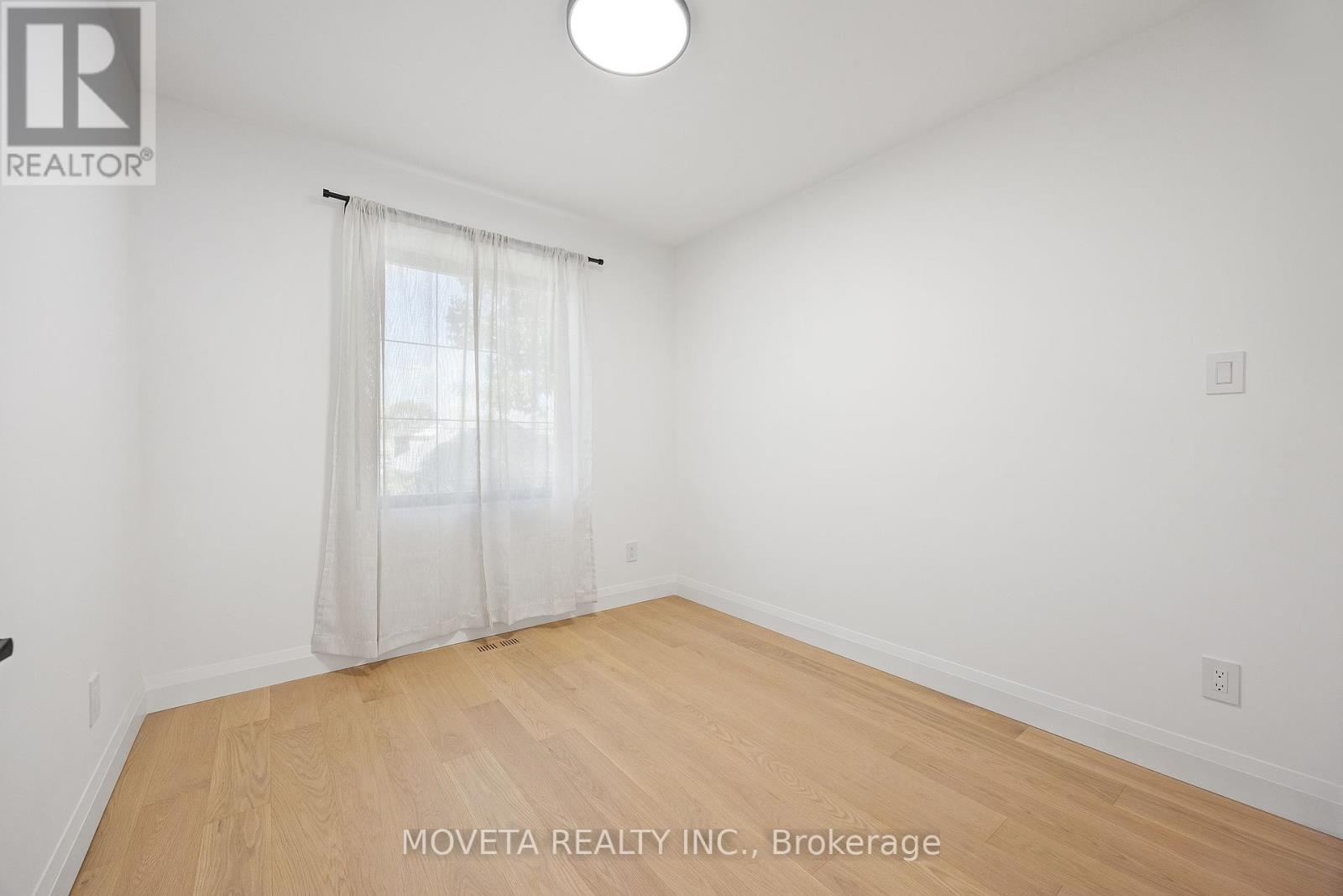 4 Mahoney Avenue, Toronto, Ontario  M6M 2H4 - Photo 28 - W12451043