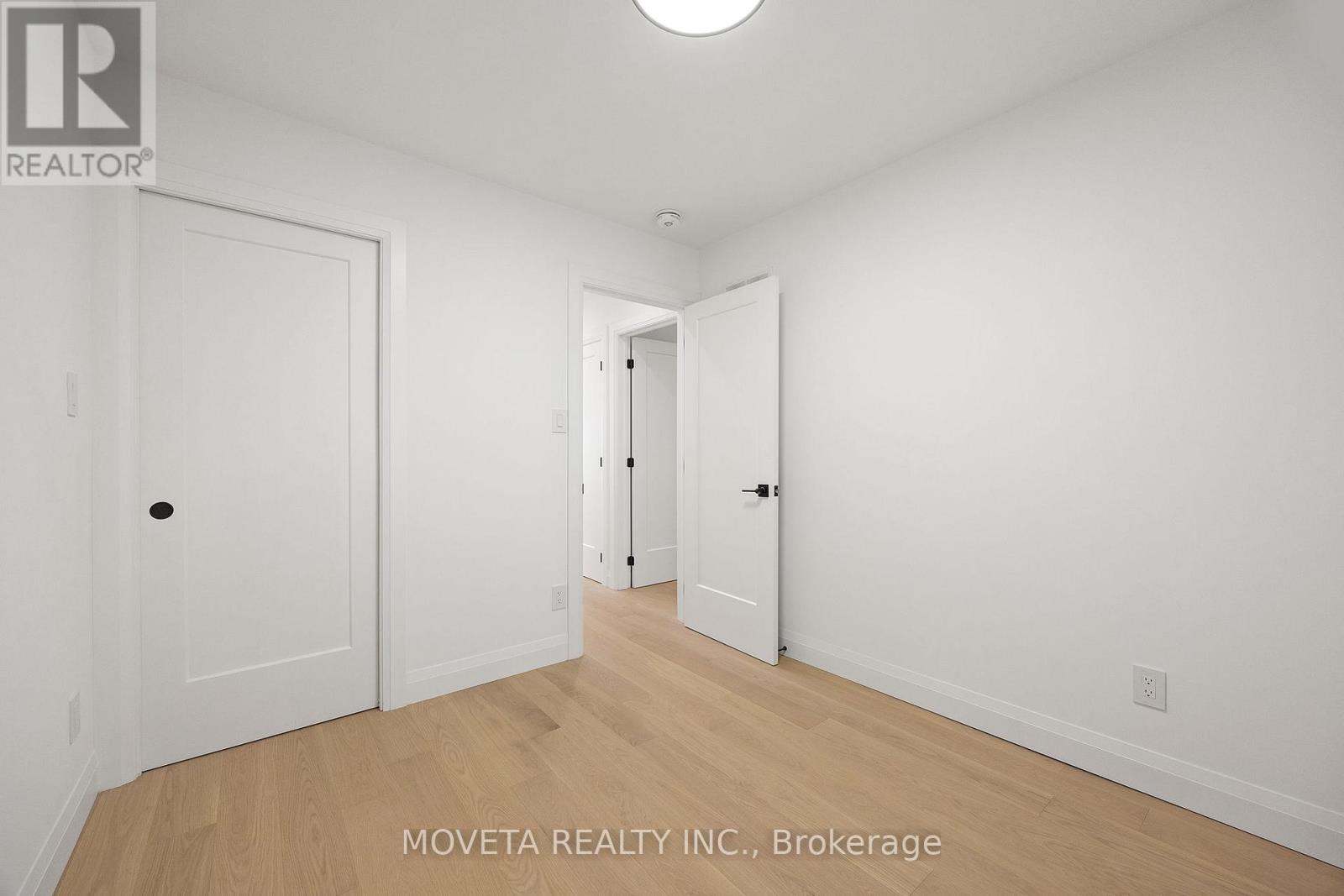 4 Mahoney Avenue, Toronto, Ontario  M6M 2H4 - Photo 29 - W12451043