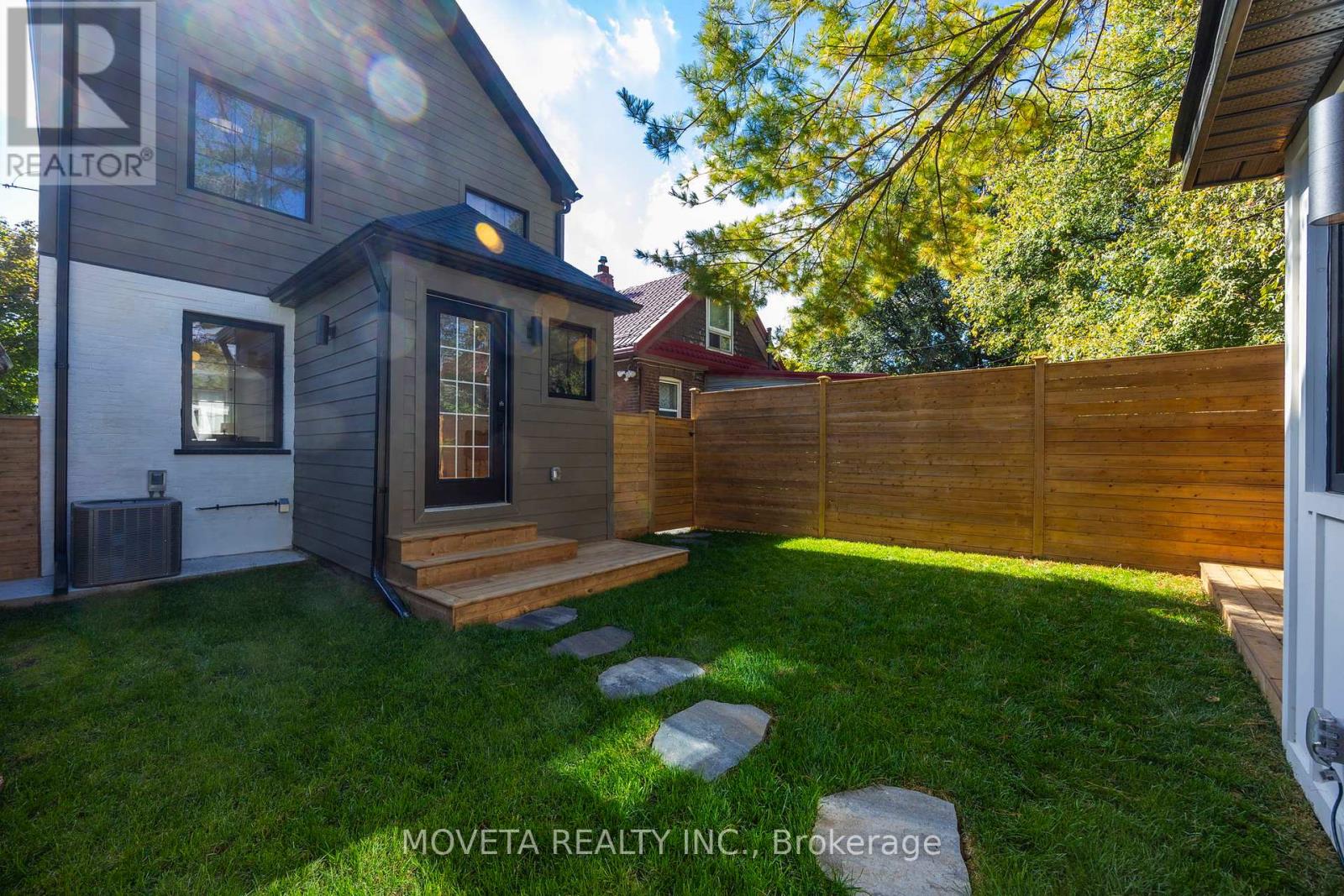 4 Mahoney Avenue, Toronto, Ontario  M6M 2H4 - Photo 43 - W12451043