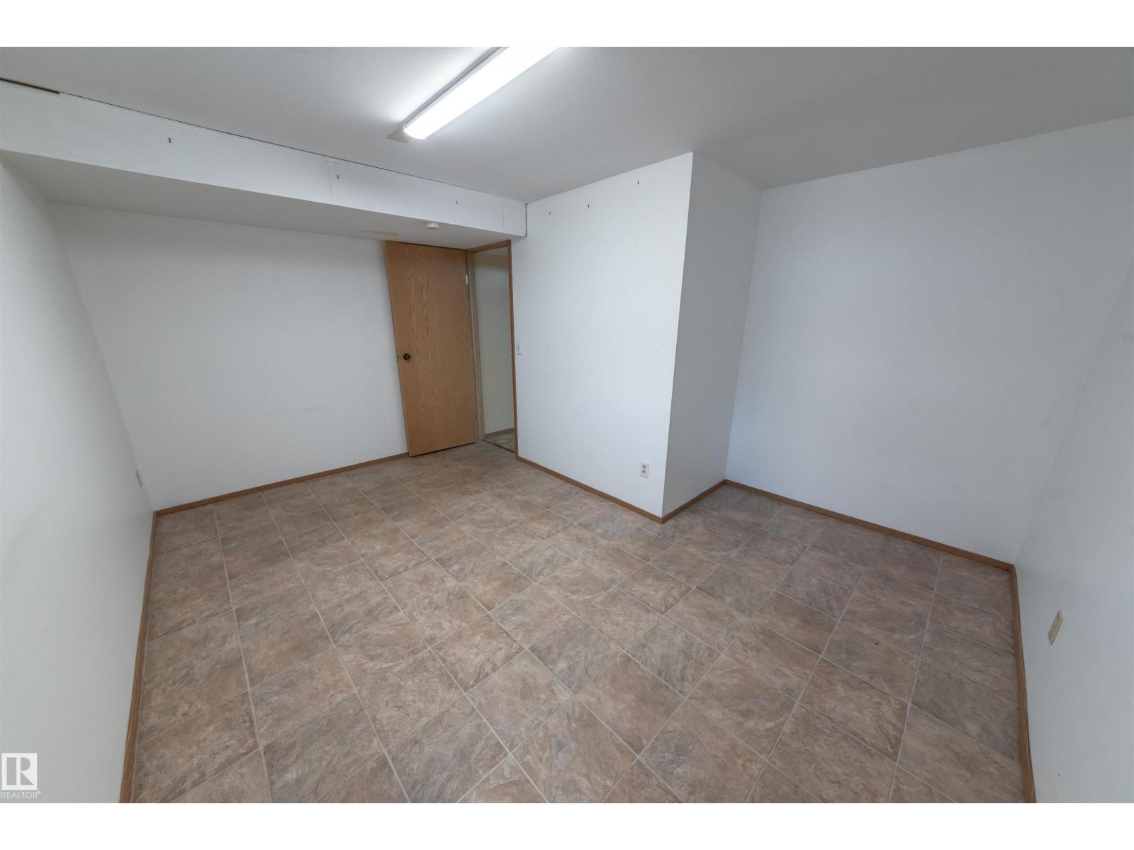 Unknown Address, ,     - Photo 31 - E4461265