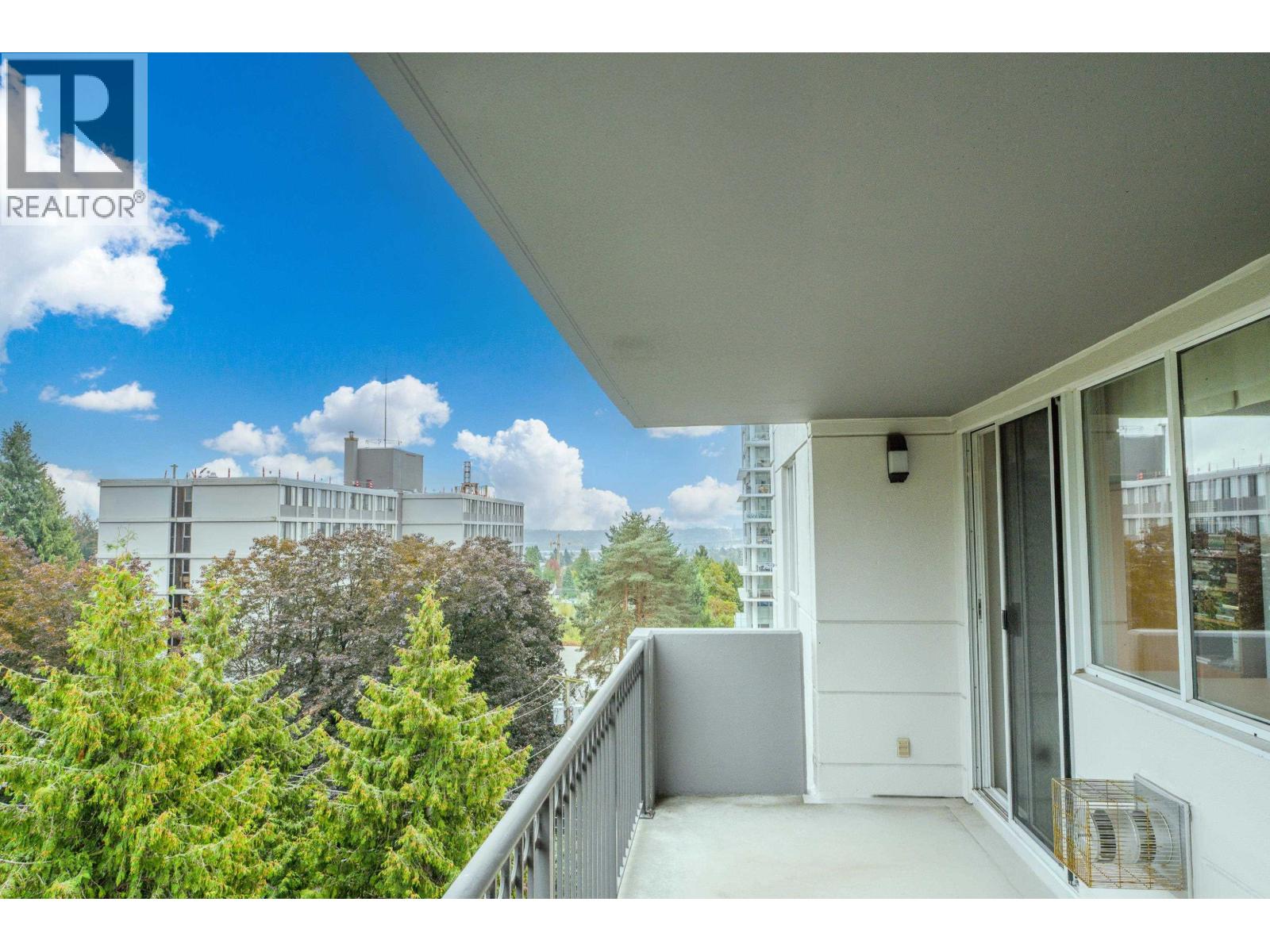 804 555 Austin Avenue, Coquitlam, British Columbia  V3K 6R8 - Photo 30 - R3053473