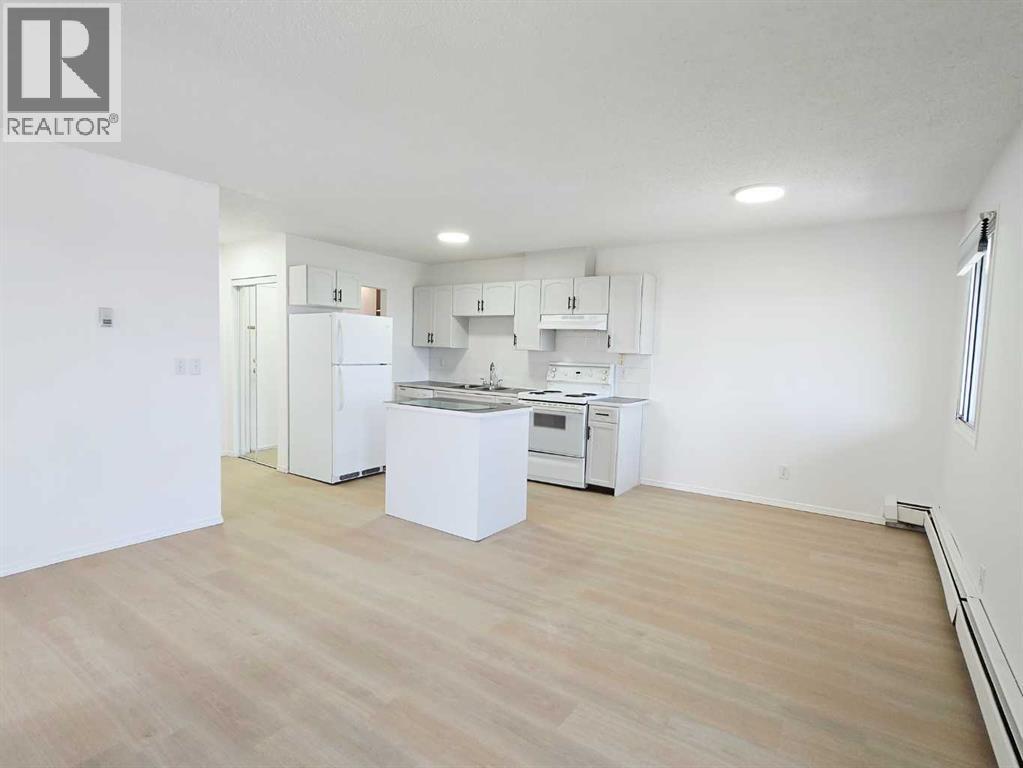 302, 6825 Centre Street Nw, Calgary, Alberta  T2K 5C4 - Photo 2 - A2258812