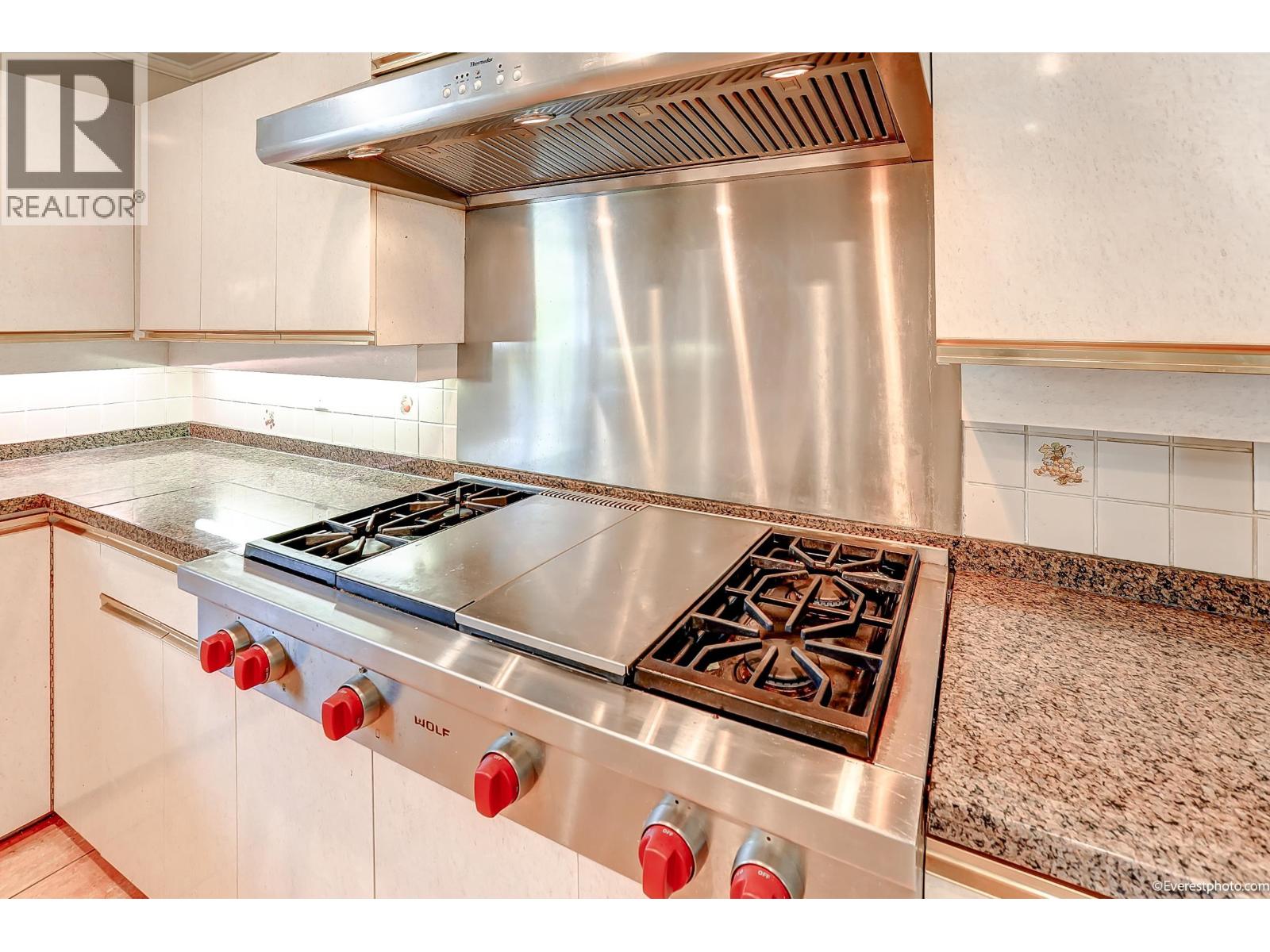 2403 W 20th Avenue, Vancouver, British Columbia  V6L 1G6 - Photo 9 - R3056516