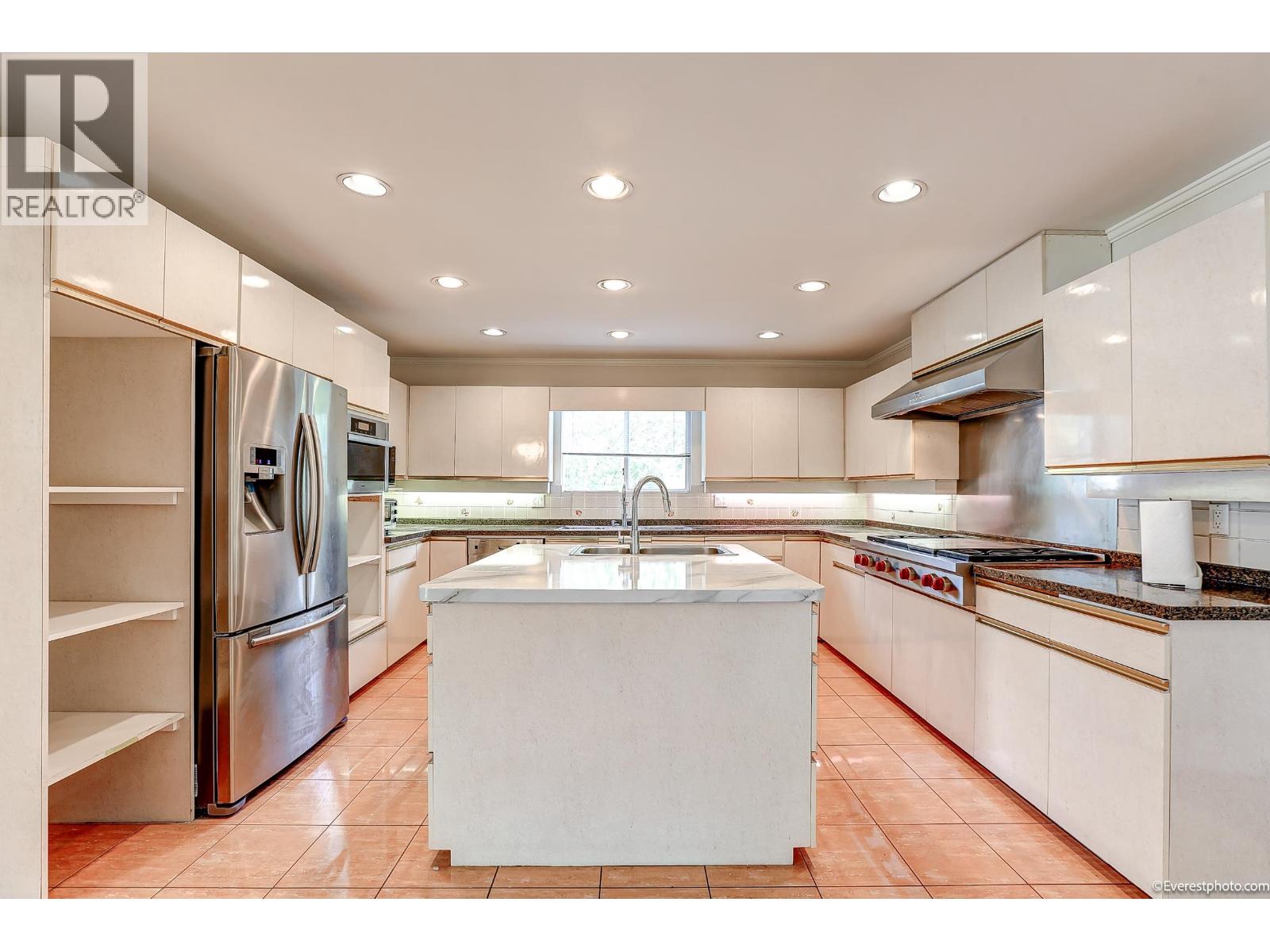 2403 W 20th Avenue, Vancouver, British Columbia  V6L 1G6 - Photo 10 - R3056516