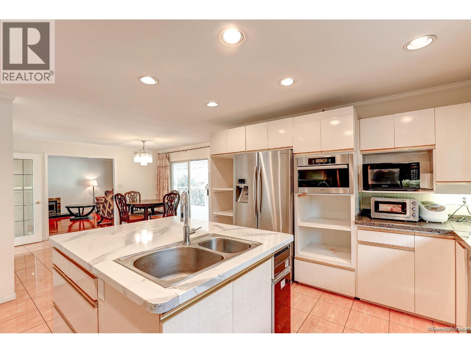 2403 W 20th Avenue, Vancouver, British Columbia  V6L 1G6 - Photo 11 - R3056516