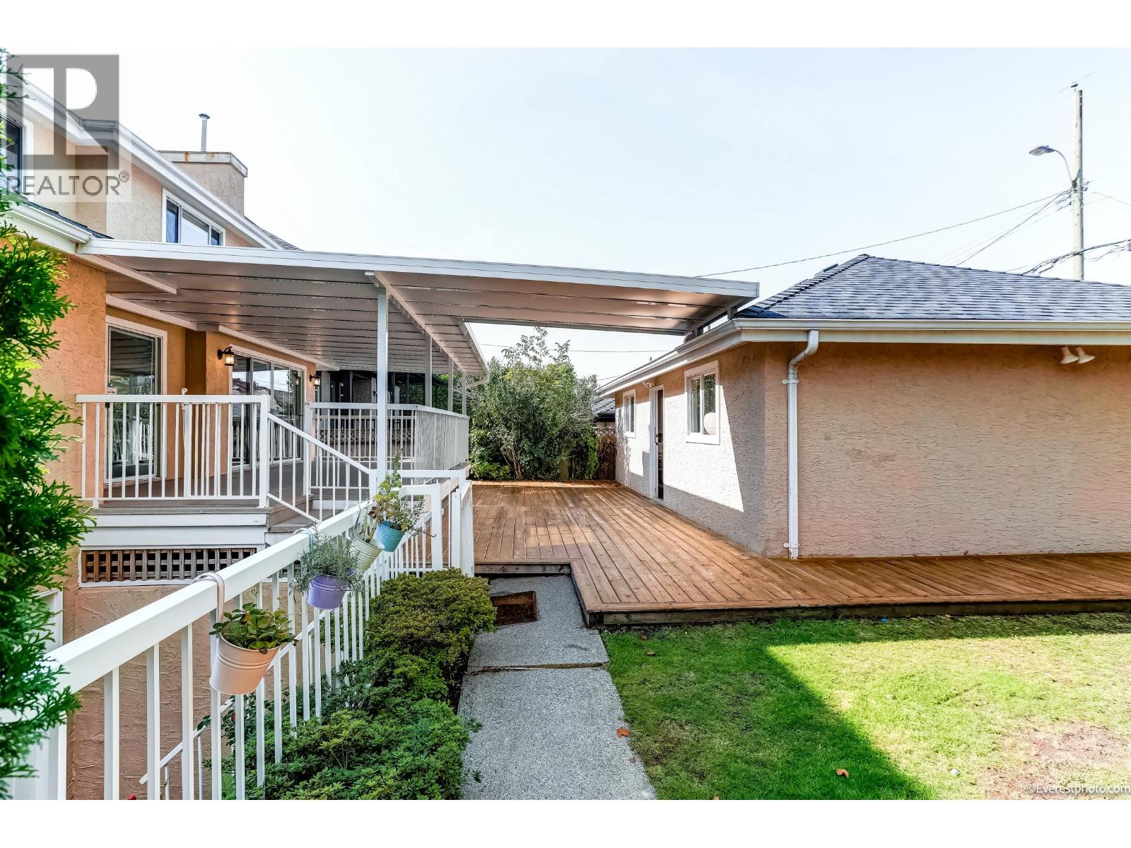 2403 W 20th Avenue, Vancouver, British Columbia  V6L 1G6 - Photo 35 - R3056516