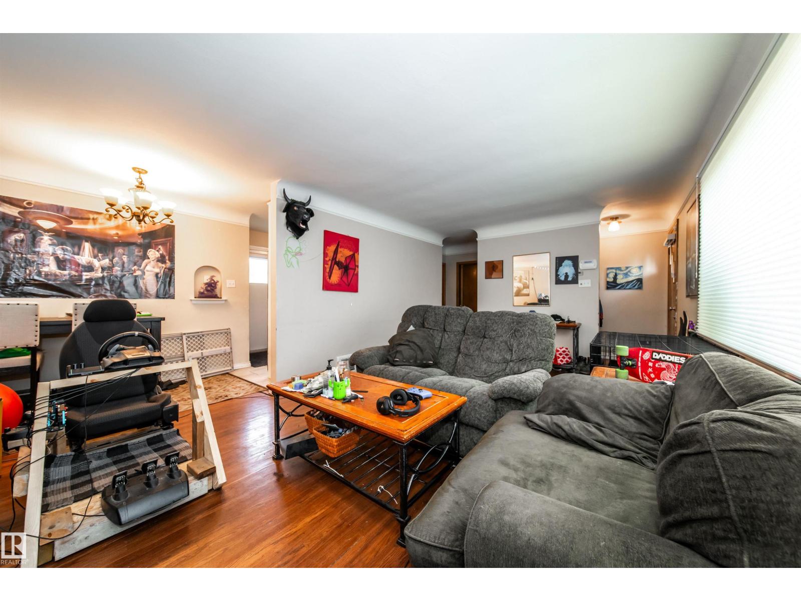 7910 75 St Nw, Edmonton, Alberta  T6C 2G5 - Photo 5 - E4461266