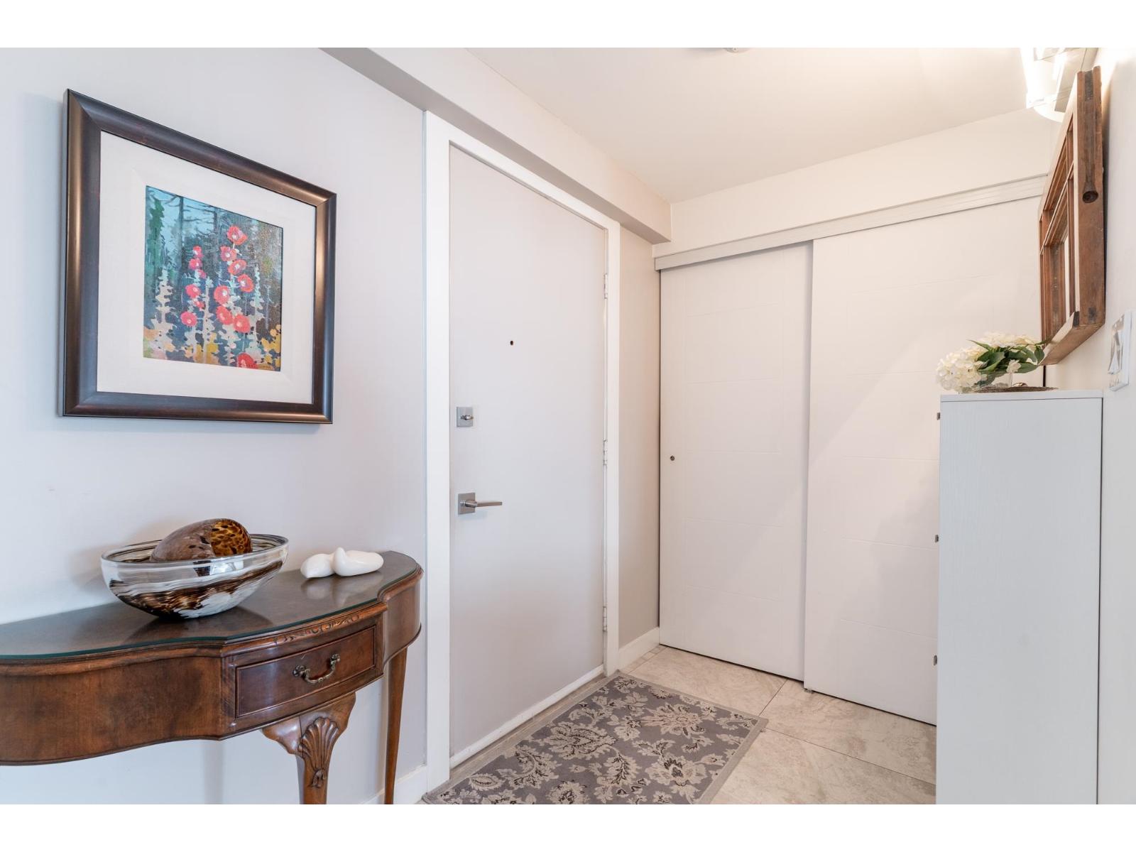 405 1480 Foster Street, White Rock, British Columbia  V4B 3X7 - Photo 4 - R3055485