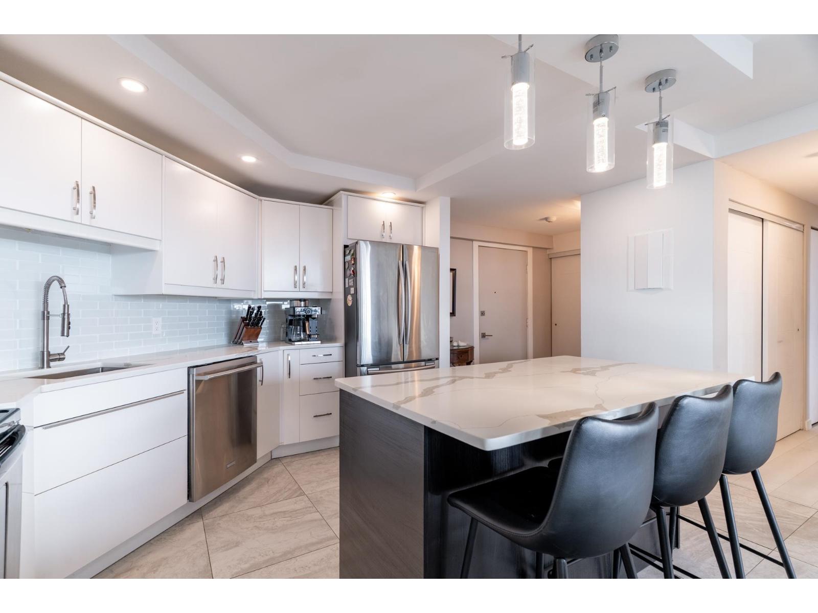 405 1480 Foster Street, White Rock, British Columbia  V4B 3X7 - Photo 8 - R3055485