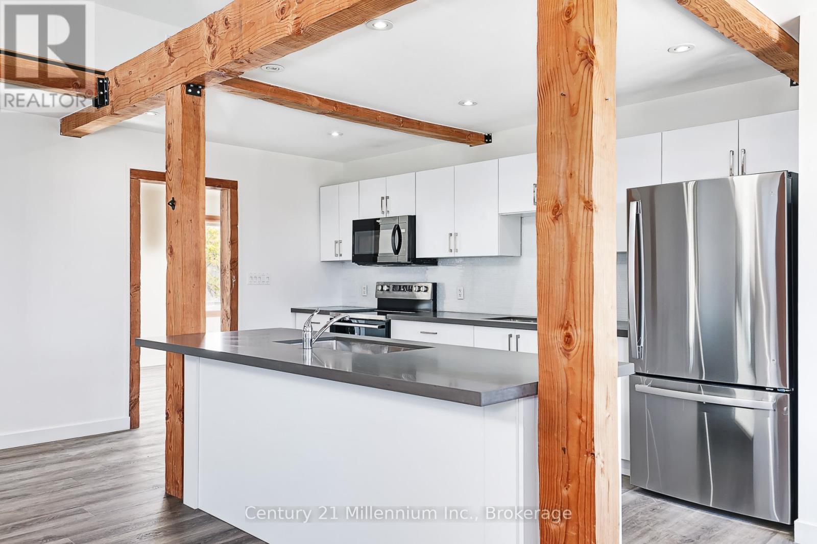 UPPER UNIT - 510 FIRST STREET, Collingwood, Ontario