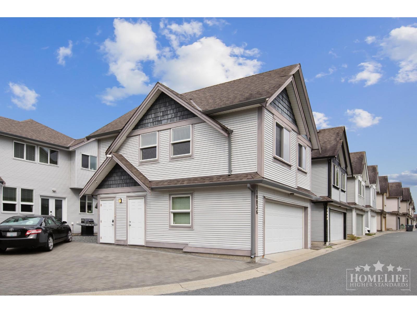 Coach House 18836 67A AVENUE, Surrey, British Columbia