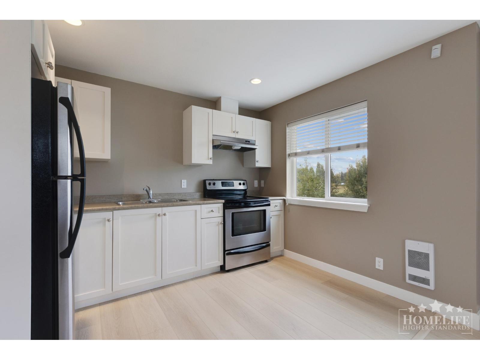 Coach House 18836 67a Avenue, Surrey, British Columbia  V4N 5Z9 - Photo 9 - R3041655