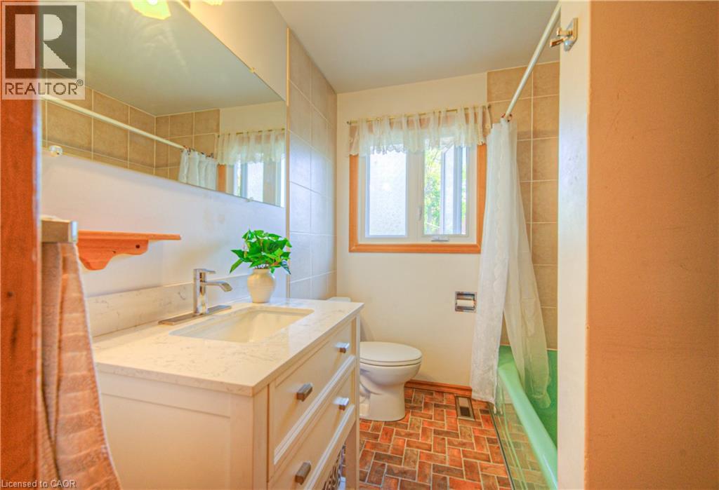33 Donley Street, Kitchener, Ontario  N2M 3N9 - Photo 19 - 40777429