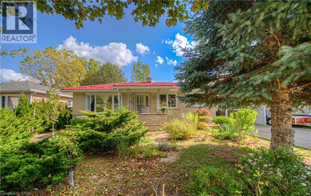 33 Donley Street, Kitchener, Ontario  N2M 3N9 - Photo 2 - 40777429