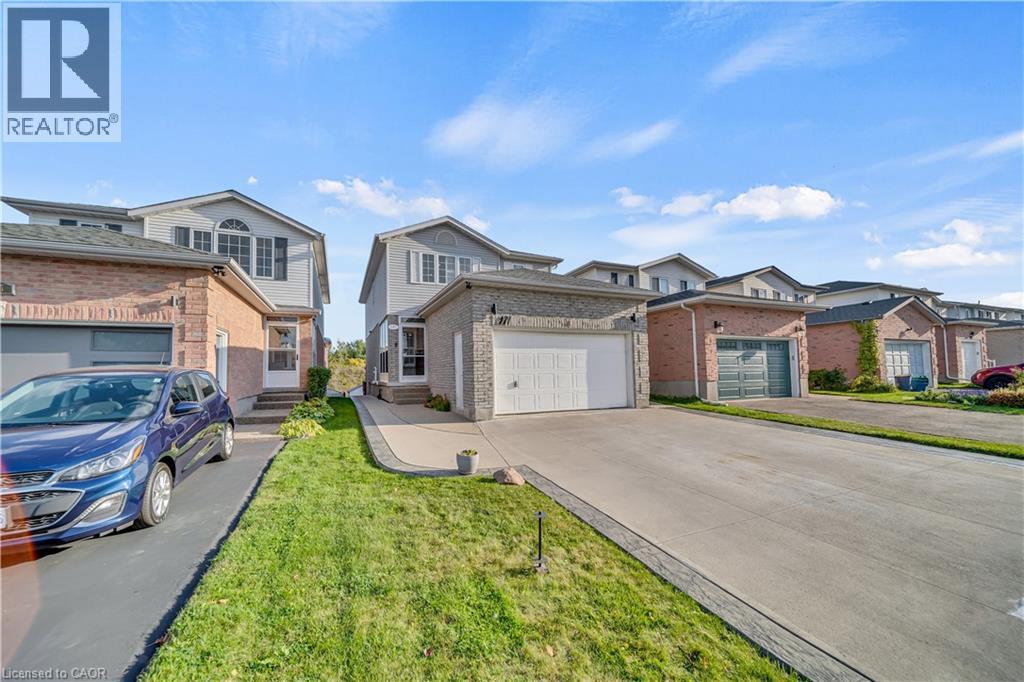 171 Resurrection Drive, Kitchener, Ontario  N2N 3H1 - Photo 4 - 40777225