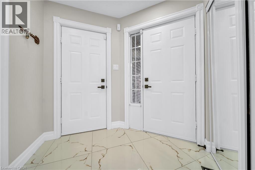 171 Resurrection Drive, Kitchener, Ontario  N2N 3H1 - Photo 8 - 40777225