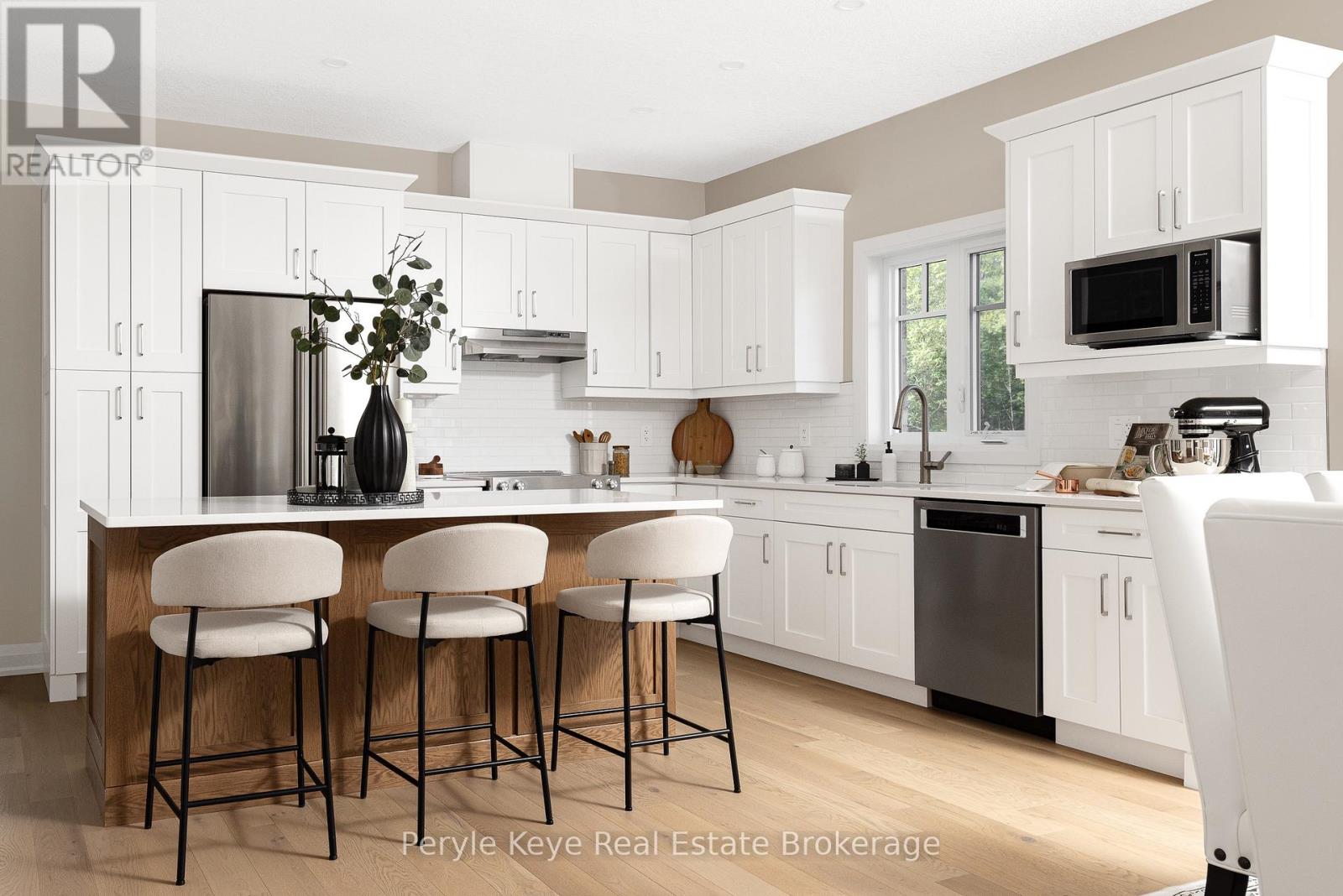 14 Charles Morley Boulevard, Huntsville, Ontario  P1H 0G5 - Photo 12 - X12451087