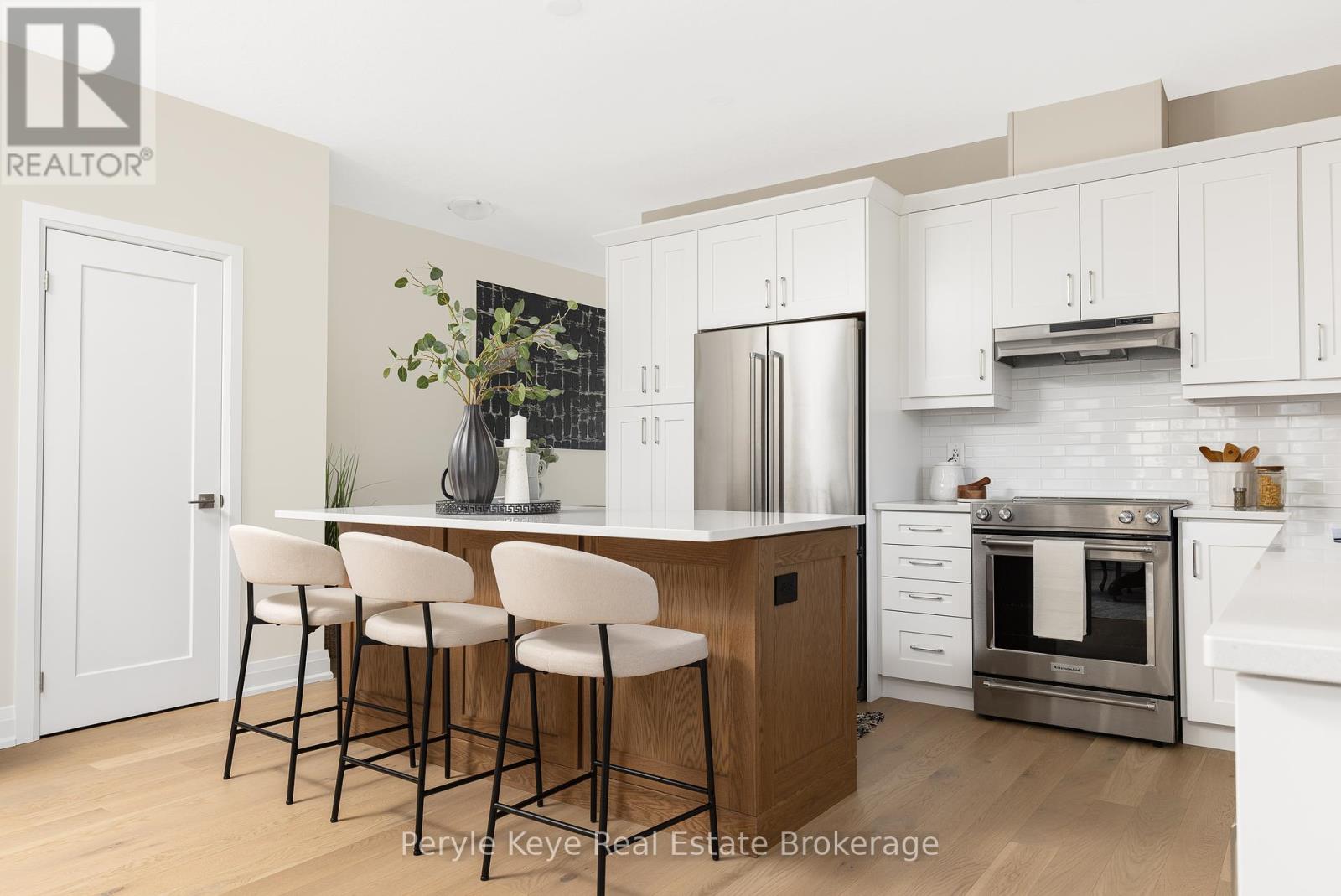 14 Charles Morley Boulevard, Huntsville, Ontario  P1H 0G5 - Photo 15 - X12451087