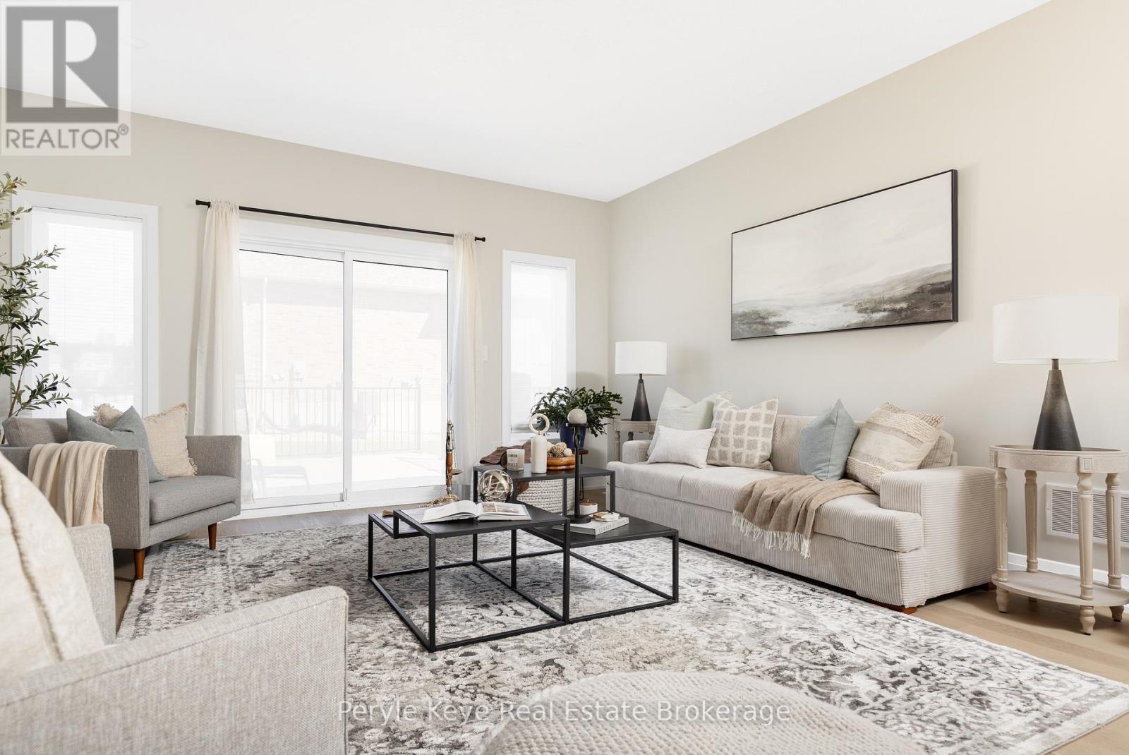 14 Charles Morley Boulevard, Huntsville, Ontario  P1H 0G5 - Photo 2 - X12451087