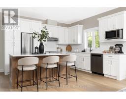 14 CHARLES MORLEY BOULEVARD, Huntsville, Ontario