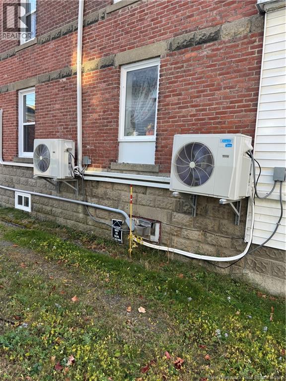 111 Victoria Street, Woodstock, New Brunswick  E7M 3A4 - Photo 5 - NB128058