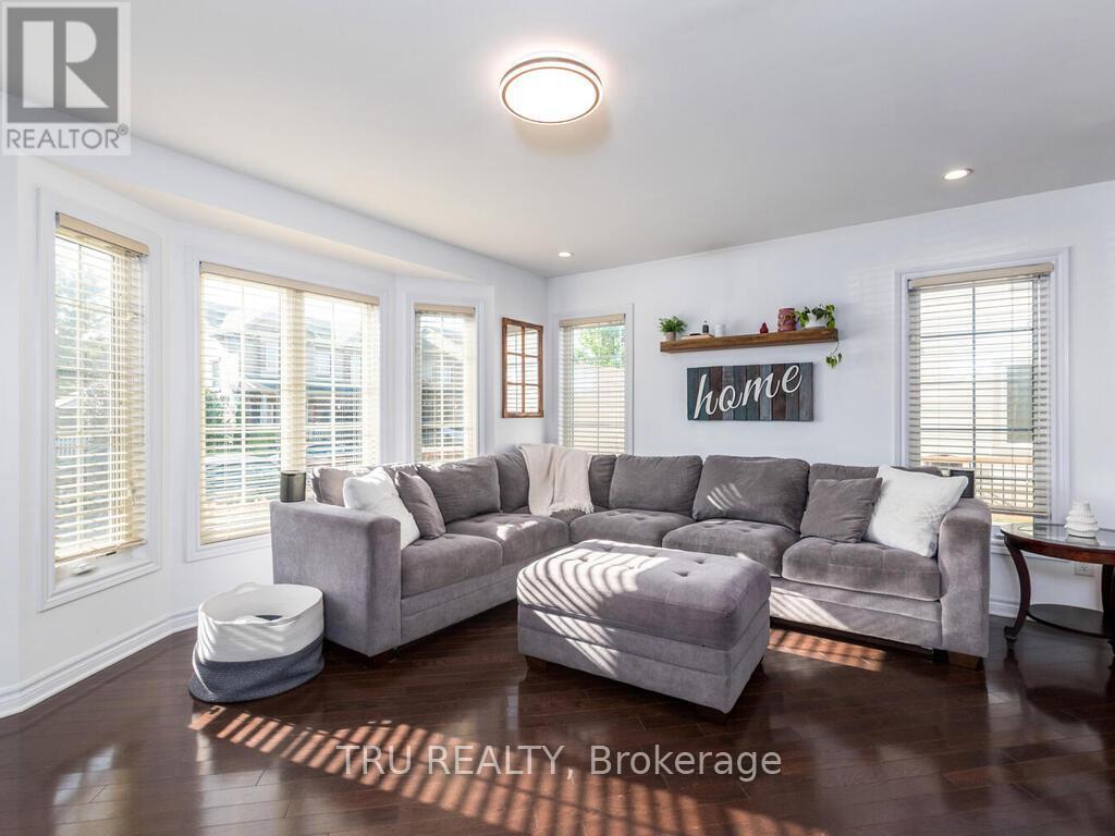 2757 Grand Canal Street, Ottawa, Ontario  K2J 0S7 - Photo 14 - X12451089