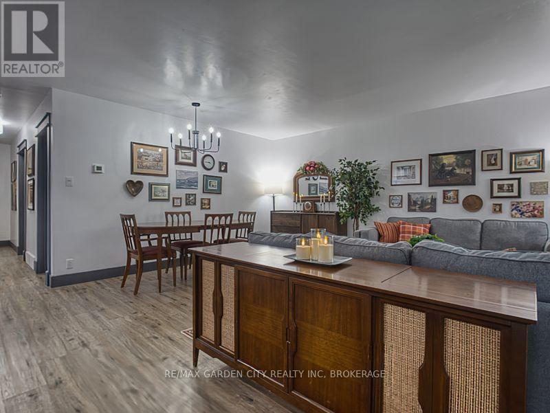 17 Regent Drive, St. Catharines, Ontario  L2M 3L6 - Photo 13 - X12451048