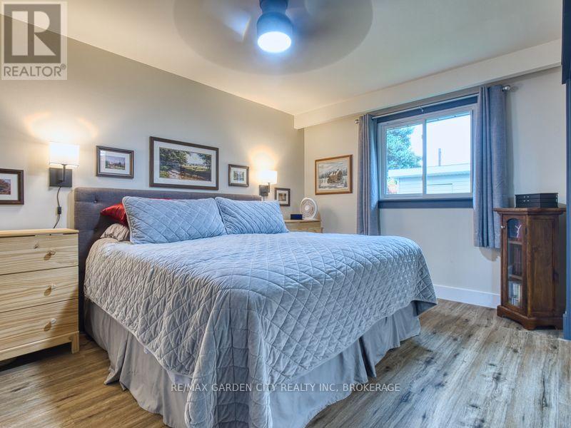 17 Regent Drive, St. Catharines, Ontario  L2M 3L6 - Photo 25 - X12451048