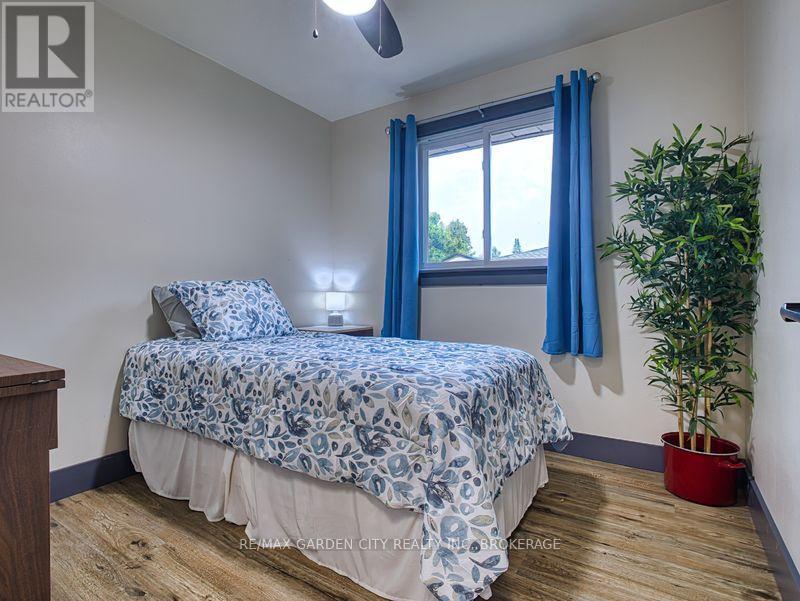 17 Regent Drive, St. Catharines, Ontario  L2M 3L6 - Photo 29 - X12451048