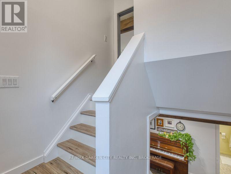 17 Regent Drive, St. Catharines, Ontario  L2M 3L6 - Photo 31 - X12451048