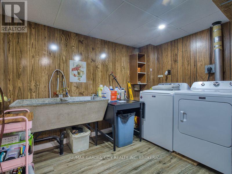17 Regent Drive, St. Catharines, Ontario  L2M 3L6 - Photo 45 - X12451048