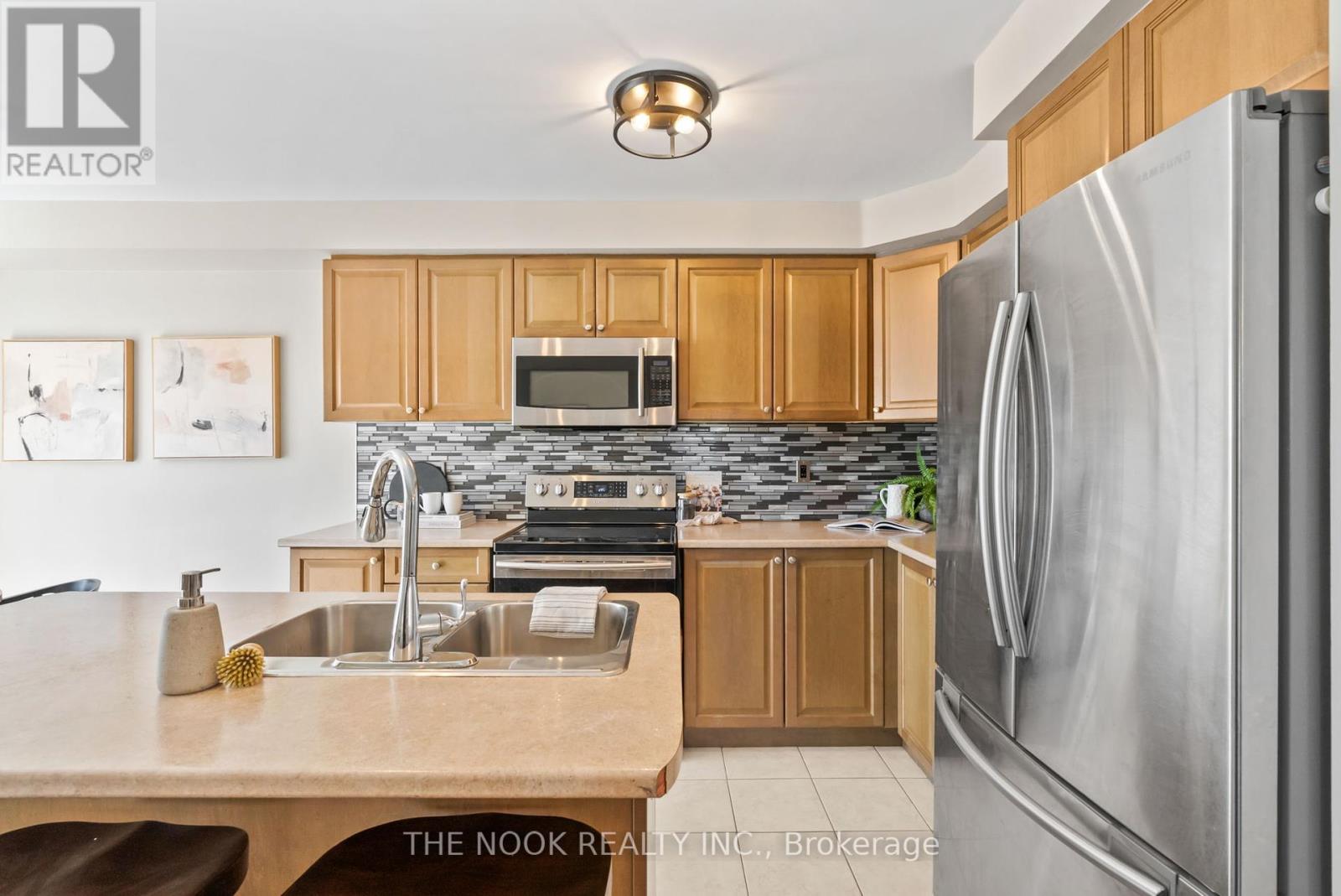 93 Dewell Crescent, Clarington, Ontario  L1E 0B8 - Photo 15 - E12451090