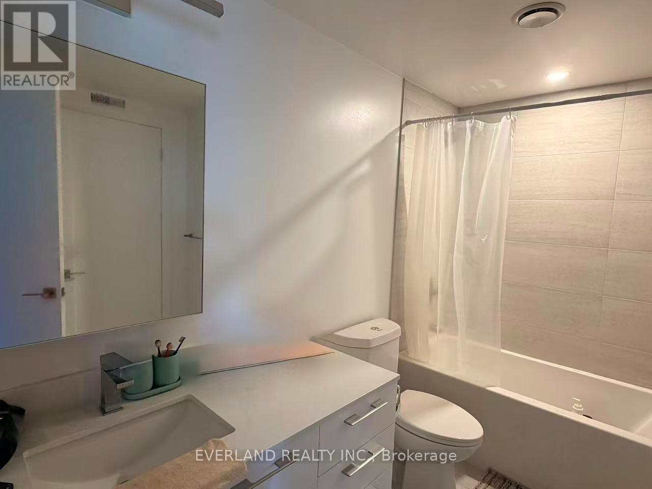 1601 - 18 Water Walk Drive, Markham, Ontario  L3R 6L5 - Photo 6 - N12451046