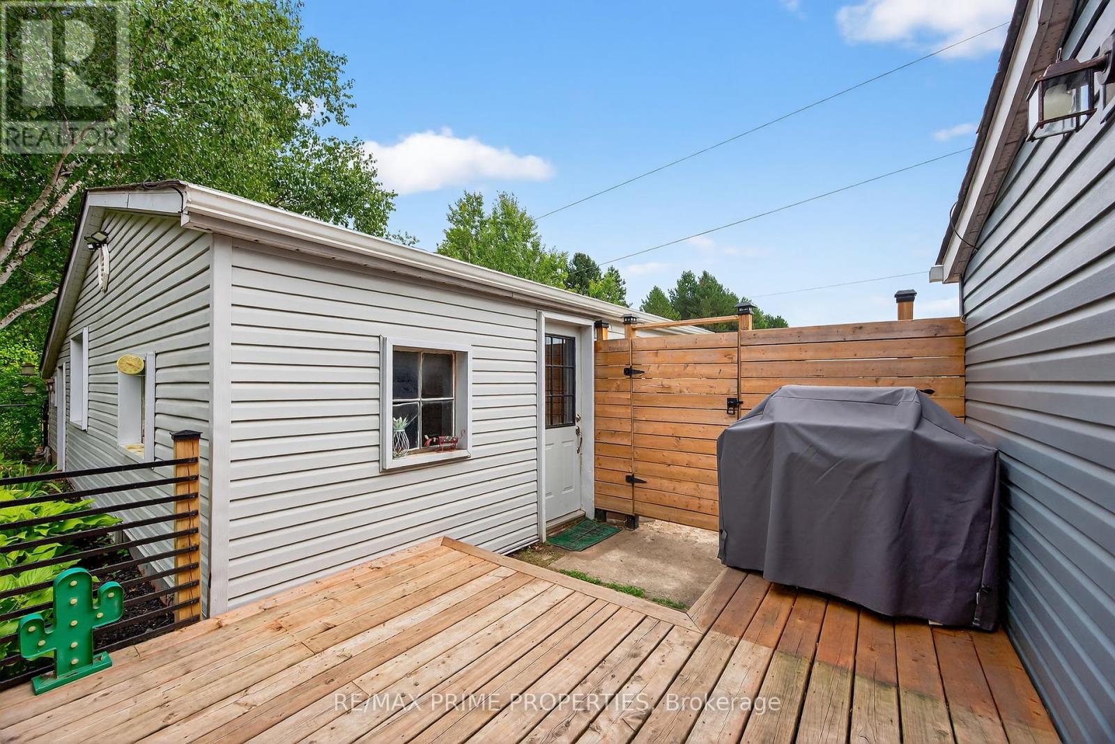 5670 Thomas Drive, Georgina, Ontario  L0E 1A0 - Photo 22 - N12451079