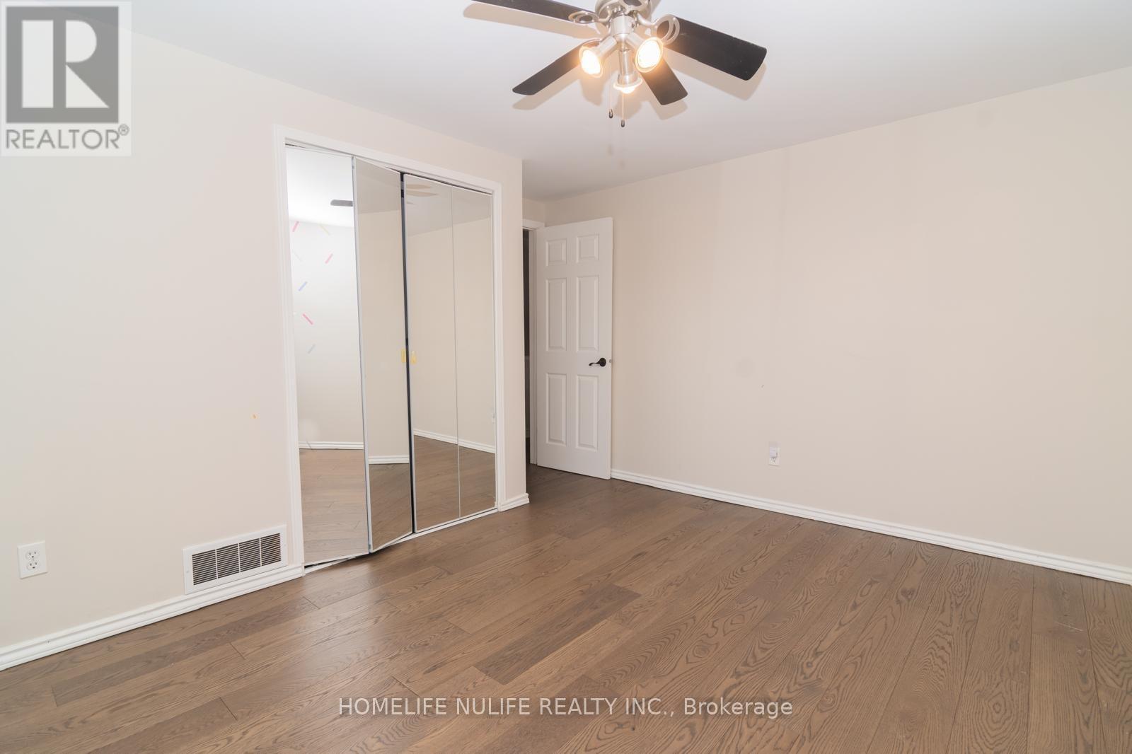 1805 Pattinson Crescent, Mississauga, Ontario  L5J 1H6 - Photo 11 - W12451055
