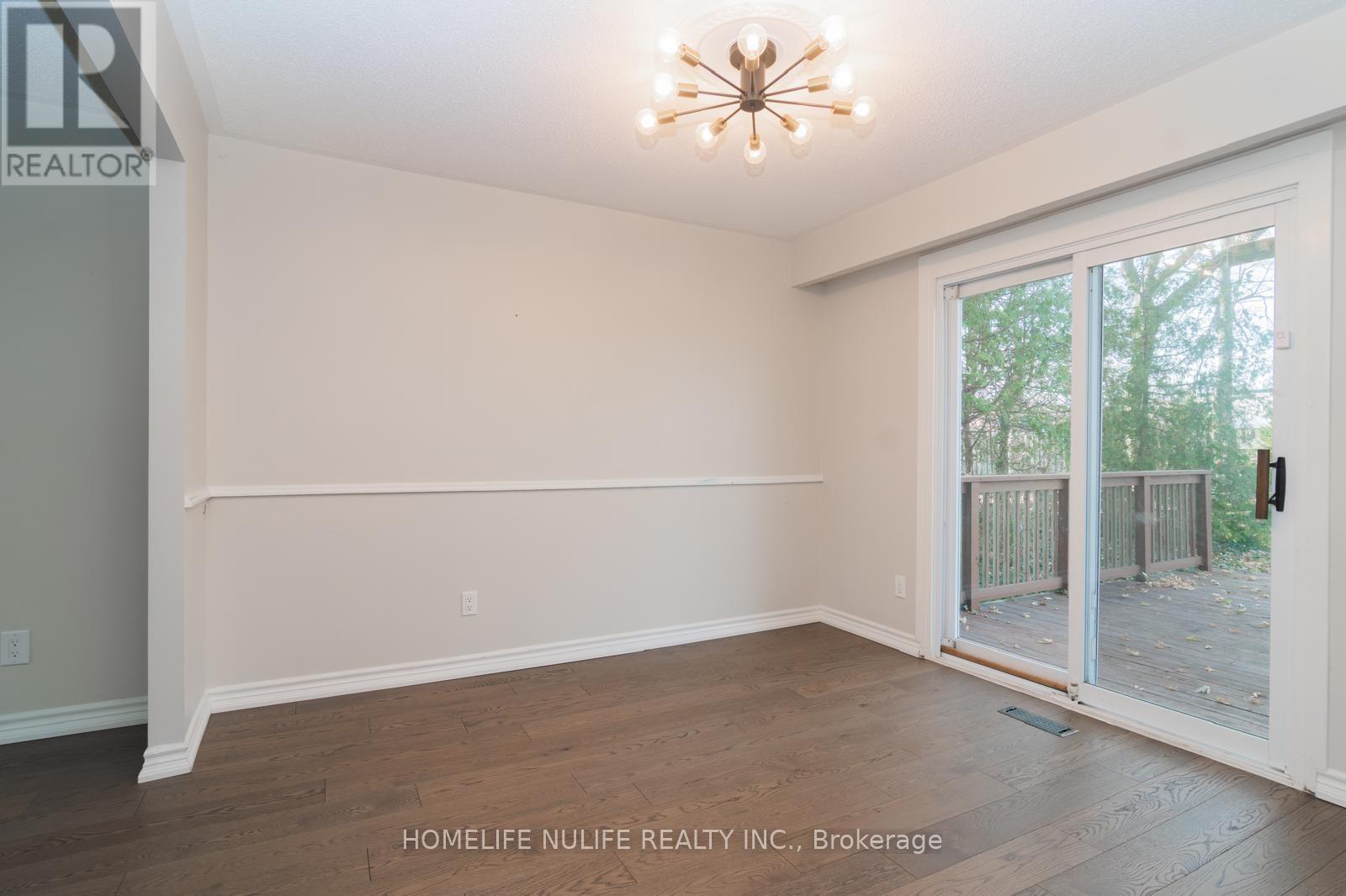 1805 Pattinson Crescent, Mississauga, Ontario  L5J 1H6 - Photo 6 - W12451055