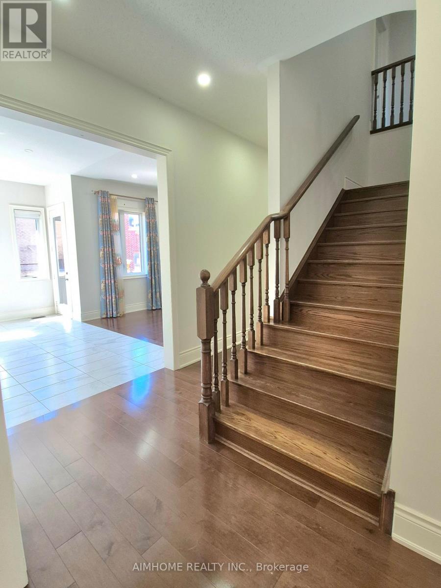 3192 Meadow Marsh Crescent, Oakville, Ontario  L6H 0T2 - Photo 15 - W12451056
