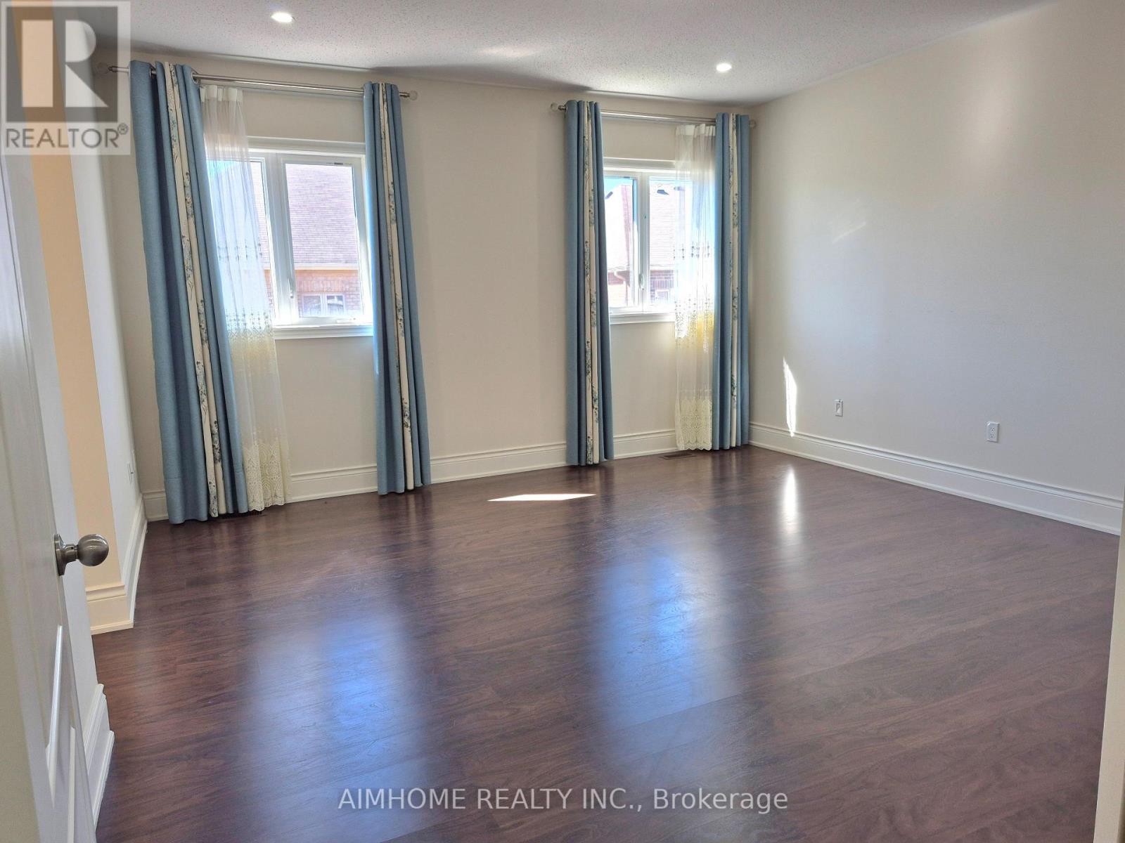 3192 Meadow Marsh Crescent, Oakville, Ontario  L6H 0T2 - Photo 23 - W12451056