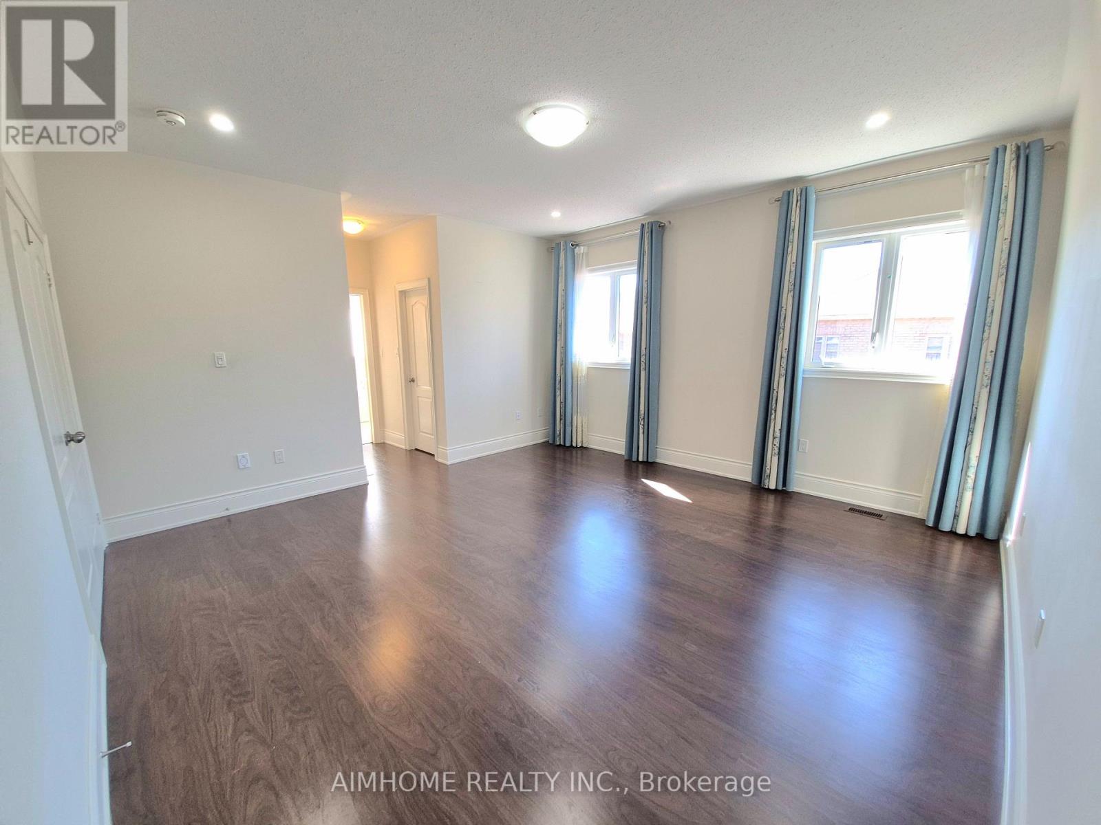 3192 Meadow Marsh Crescent, Oakville, Ontario  L6H 0T2 - Photo 24 - W12451056