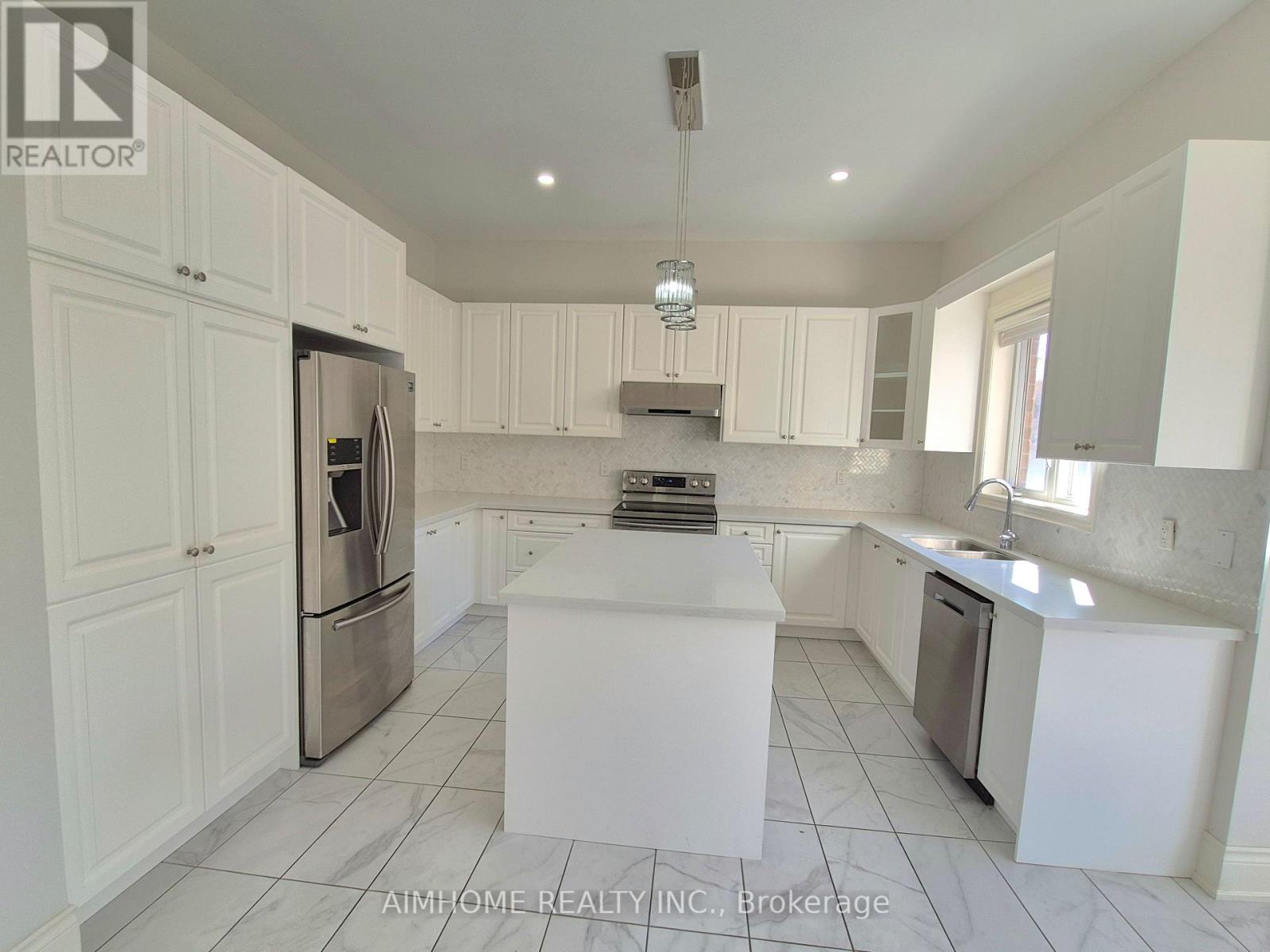 3192 Meadow Marsh Crescent, Oakville, Ontario  L6H 0T2 - Photo 5 - W12451056