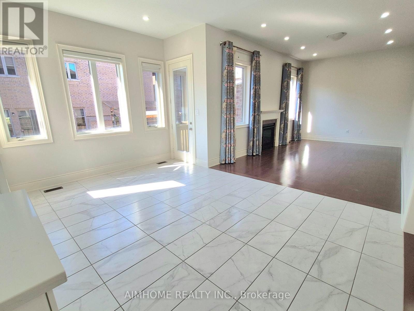 3192 Meadow Marsh Crescent, Oakville, Ontario  L6H 0T2 - Photo 9 - W12451056